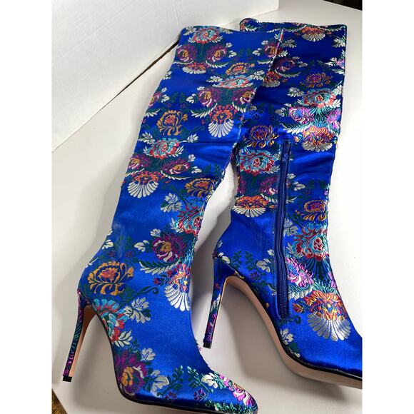 Fashion Nova Blue Metallic Thigh High Pointed Toe Floral Heels Size 8 - Picture 2 of 9